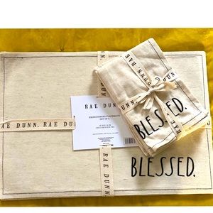 NWT Rae Dunn Placemat & Napkins